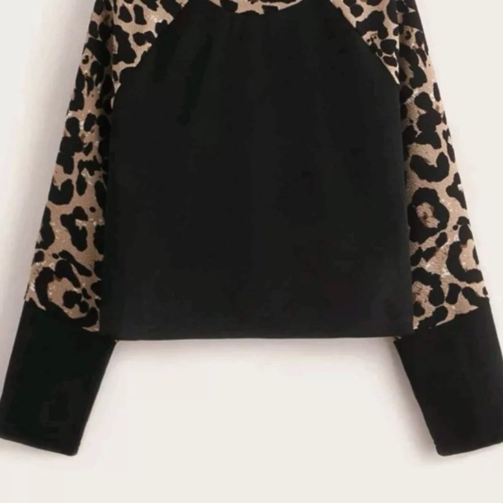 Leopard sweater